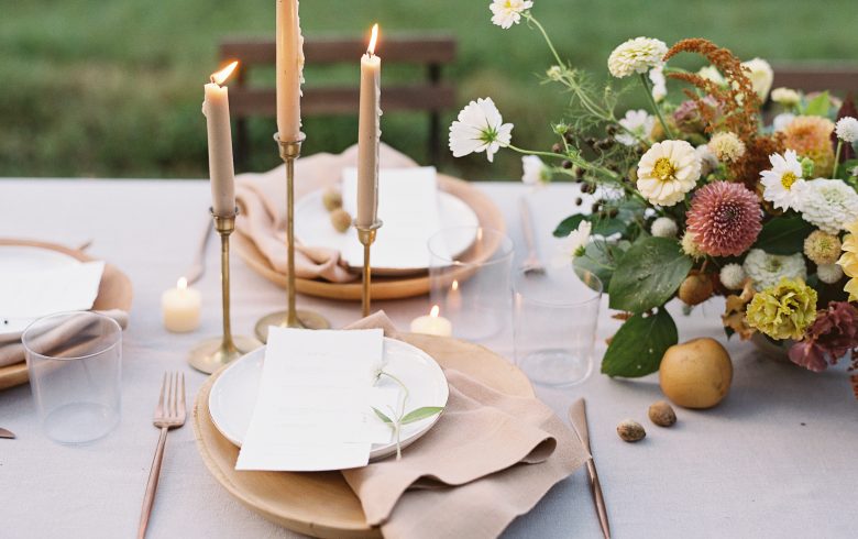 Sara-Corona-Linda-Ha-Wedding-Design-Charlottesville-Virginia-mango-wood-charger-rose-gold-copper-flatware-modern-party-rental
