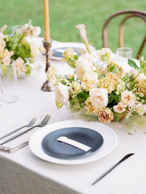 tuckahoe-richmond-virgina-wedding-amy-cherry-lauren-emerson-james-rental-modern-party-black-flatware