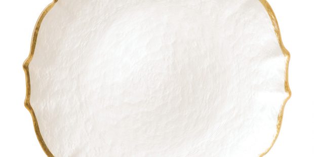 Baroque Glass Charger in Pearl White